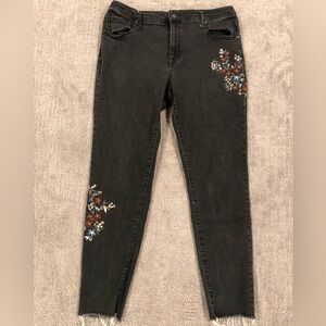 Mid-Rise Skinny Super Elastic 14/32 Embroidered Denim
